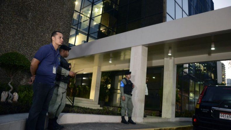 MP continúa allanamiento a las oficinas de Mossack Fonseca