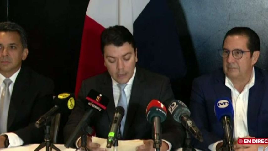 Unidad Nacional integrada por personalidades de oposición.