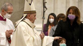 El papa proclama “El Año de la Familia” El papa proclama “El Año de la Familia”