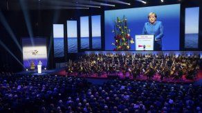 Merkel: La reunificación de Alemania es un proceso en curso