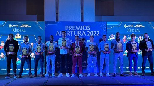 En esta nota podrás ver quienes fueron los ganadores de los premios del Torneo Apertura 2022 de la LPF Tigo.&nbsp;