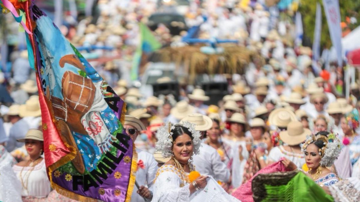 Las Tablas celebra el Desfile de las Mil Polleras 2026