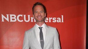 Neil Patrick Harris es el poli malo educando a sus hijos