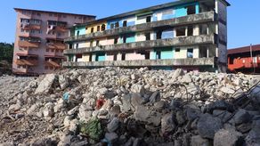 Los edificios Capira 1 y Capira 2, son los primeros impactados en elproceso de demolición.