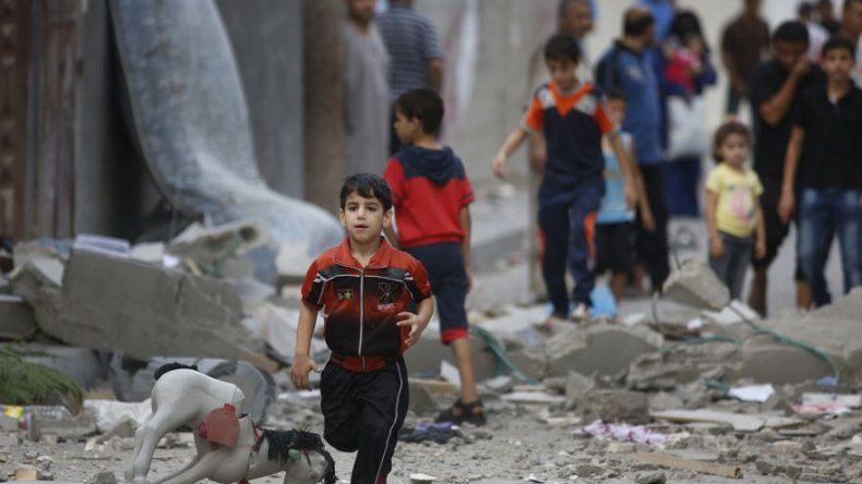 Israel combate con Hamas, revela túneles en Gaza