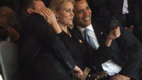 Primera ministra de Dinamarca asume selfie con Obama y Cameron