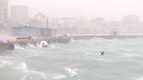 El tifón Chan Hom deja más de 20 heridos en sur de Japón