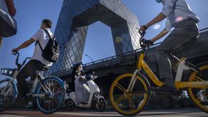 Medidas similares han confinado a millones de personas en sus hogares en la ciudad nororiental de Dalian.