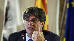 España: Juez retira los cargos de sedición a Puigdemont