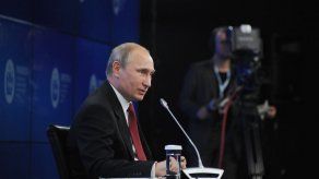 Putin conmina a Ucrania a aceptar oferta final de rebaja del gas