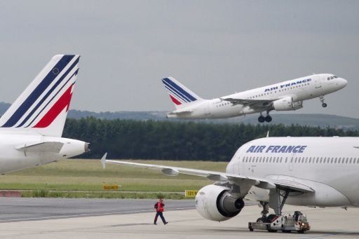 Nueve detenidos en Francia y Venezuela por embarque de droga en avión