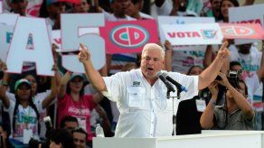 Martinelli asegura que Santana miente y le atribuye derrota de Arias
