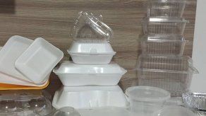 Ciudad de México prohíbe los plásticos desechables cuando la pandemia acentúa su uso