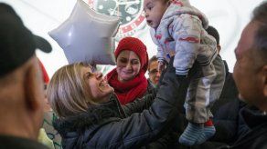 Canadá: llegan familiares de niño sirio ahogado