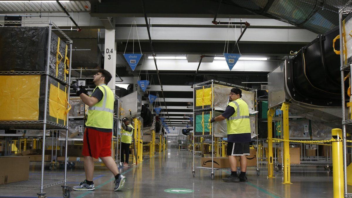 Trabajadores de Amazon.