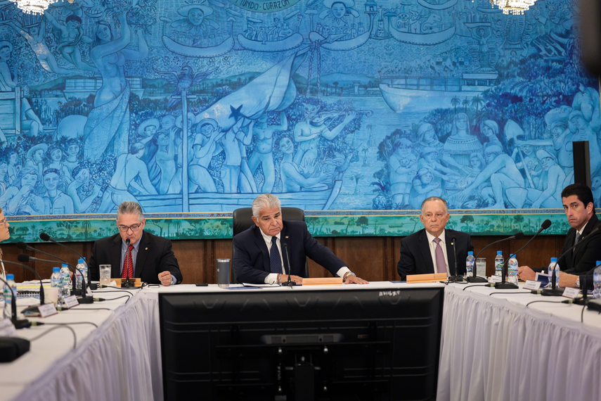 El presidente José Raúl Mulino dirigió este jueves el Gabinete Logístico.