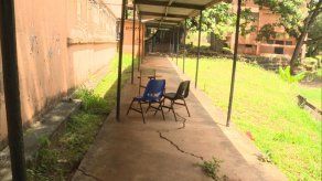 Analizan alternativas para atender a estudiantes del Instituto Fermín Naudeau