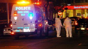 Madre y 2 niñas apuñaladas en apartamento de NY
