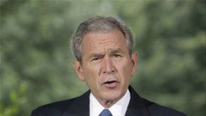 Bush: Terroristas se dan a la fuga en Irak