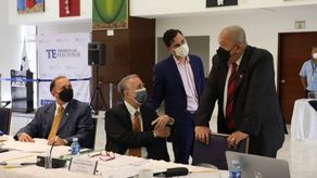 Magistrados del TE y diputados de la Comisión de Gobierno de la AN se reúnen en mesa técnica.