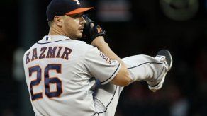 Dodgers firman por 3 años con zurdo Kazmir