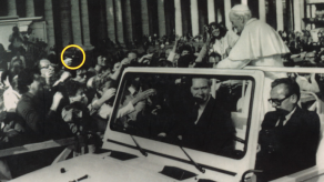 Pistola con la que intentaron asesinar a Juan Pablo II llega a Polonia