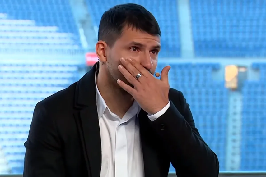 Sergio Agüero mientras dada su discurso de despedida en el Camp Nou.
