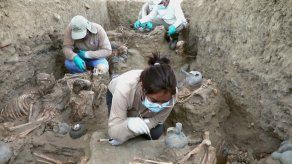 Descubren tumba múltiple en ciudadela prehispánica de Chan Chan en Perú