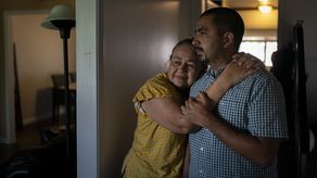 Henry Martinez dijo que su hermano le envió un mensaje de voz el 21 de agosto. Una copia del mensaje se le entregó al Departamento de Estado, que sopesa si turna el caso de Hernandez al enviado especial del gobierno para asuntos de rehenes, Roger Carstens.