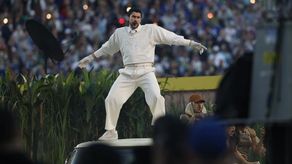 Bad Bunny lució vestuario de Zara