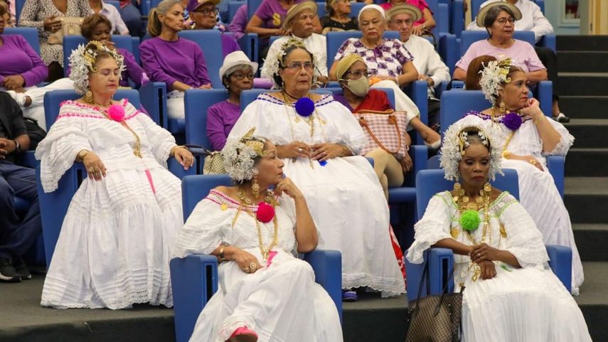 Ministra Castillo presenta nueva política para personas mayores en Panamá 2024-2030