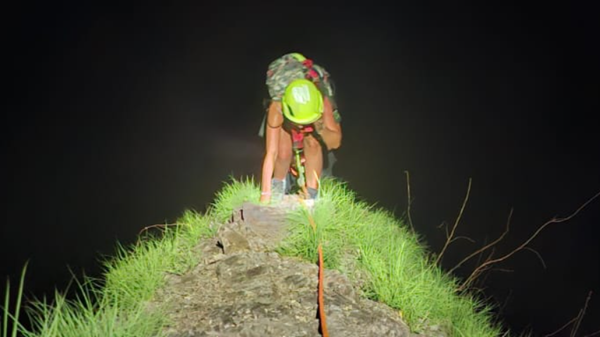 Rescatan a excursionista belga en Cerro Los Picachos Rescatan a excursionista belga en Cerro Los Picachos