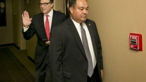 Gobernador de Texas será fichado en tribunal