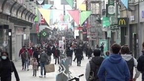 Quédense en casa: los europeos se encierran para frenar la pandemia