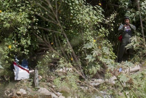 Mueren 5 policías venezolanos al caer su helicóptero en una persecución