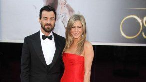 A Jennifer Aniston y Justin Theroux les une México