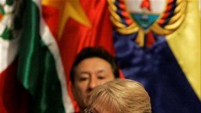 Bachelet pide a Unasur decisiones ante crisis financiera