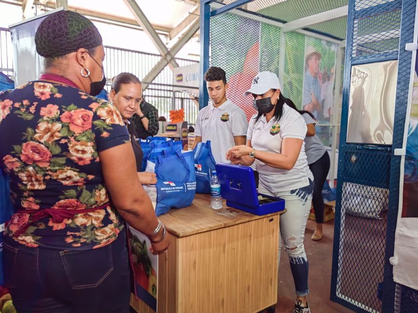 Agrotienda del IMA en Merca Panamá.
