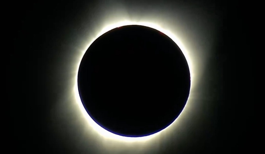 Eclipse solar todal&nbsp;