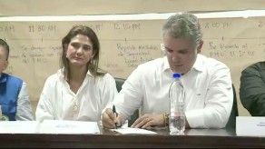 Presidente colombiano visita zona afectada por mortal deslave