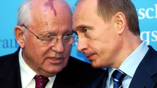 Los líderes alemanes elogiaron a Gorbachov por allanar el camino para la reunificación del país.