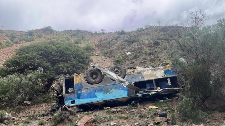 Tragedia en Bolivia: Al menos 30 muertos en fatal accidente de autobús