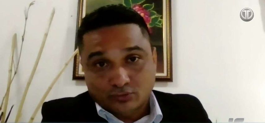 Profesor y dirigente magisterial Armando Espinoza.
