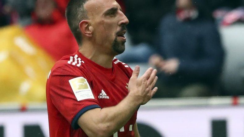 Bayern Múnich gana, se acerca más al título
