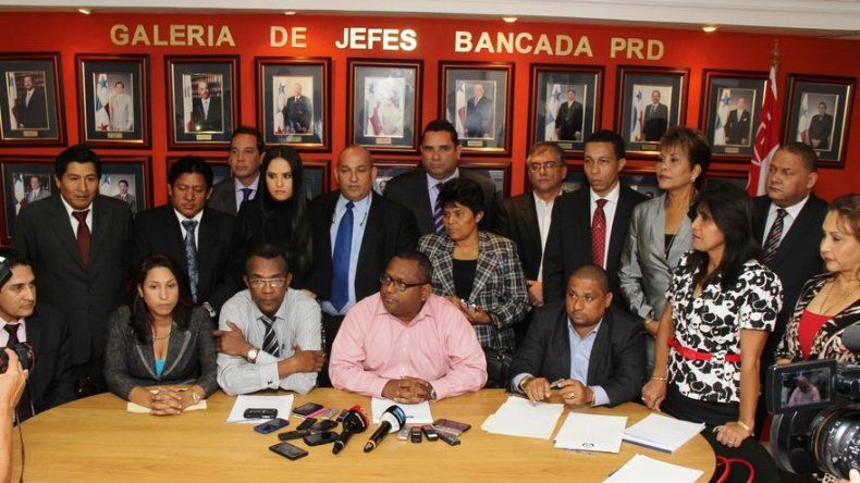 Bancada PRD redactará resolución sobre comparecencia de la Contralora