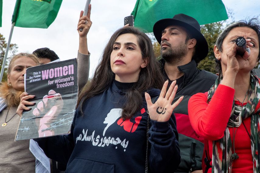 Manifestantes Vuelven A Desafiar La Represión En Irán 9790