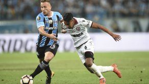 Gremio supera 1-0 a Lanús