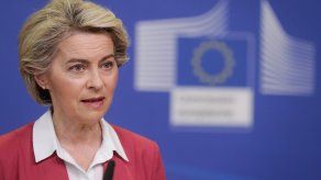 Von der Leyen considera que la moda rápida es veneno para el planeta