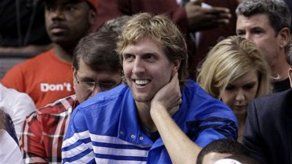 Nowitzki fuera 6 semanas por cirugía de rodilla