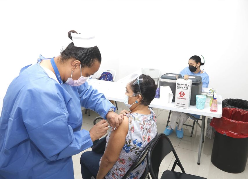 Jornadas de vacunación contra covid-19 en Panamá.